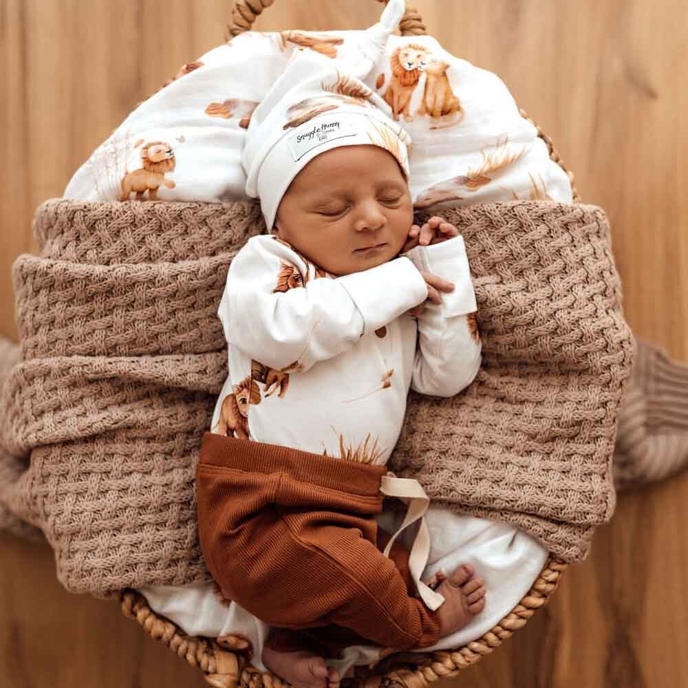 Unisex Organic Knotted Beanie - Lion