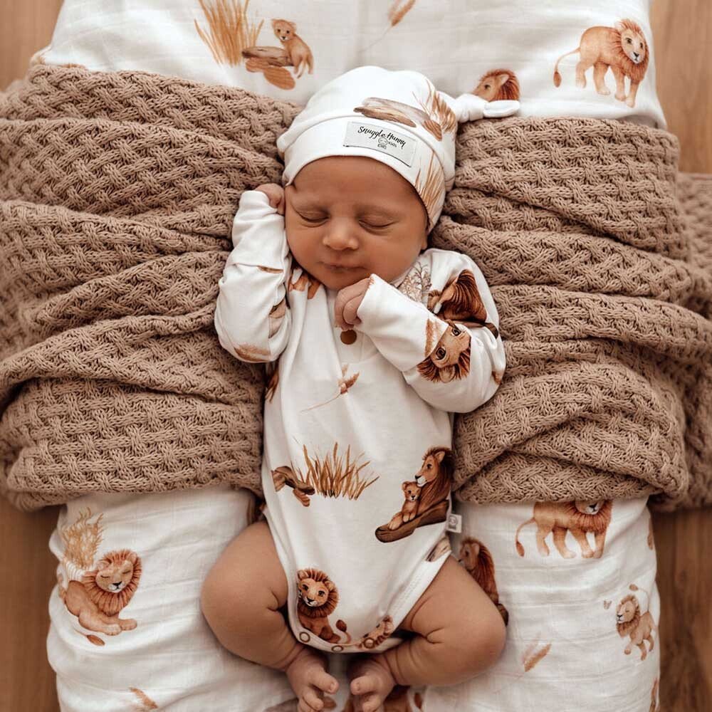 Unisex Organic Knotted Beanie - Lion