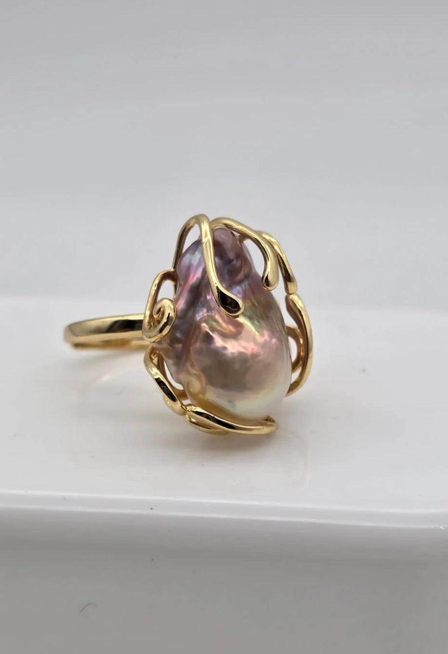Amara Ring - 18K Gold with Freshwater Baroque Pearl